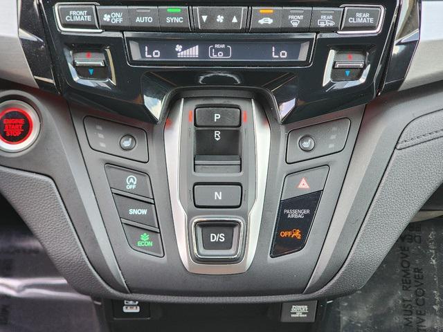Photo of 2023 Platinum White Pearl Honda Odyssey
