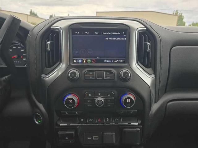 Photo of 2022 Black Chevrolet Silverado 2500