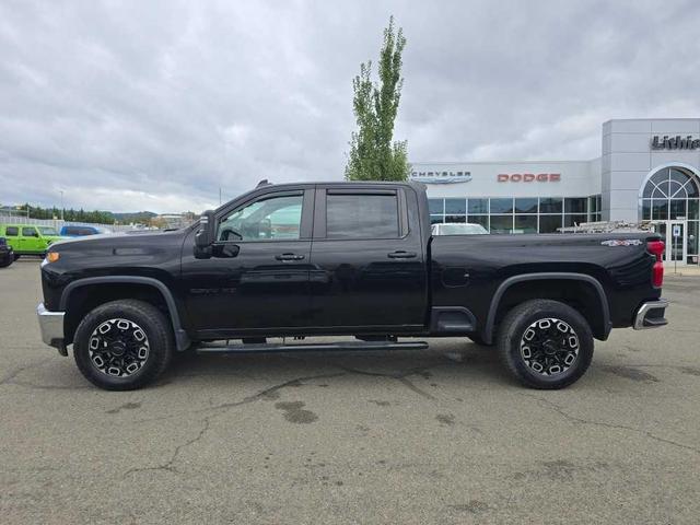 Photo of 2022 Black Chevrolet Silverado 2500