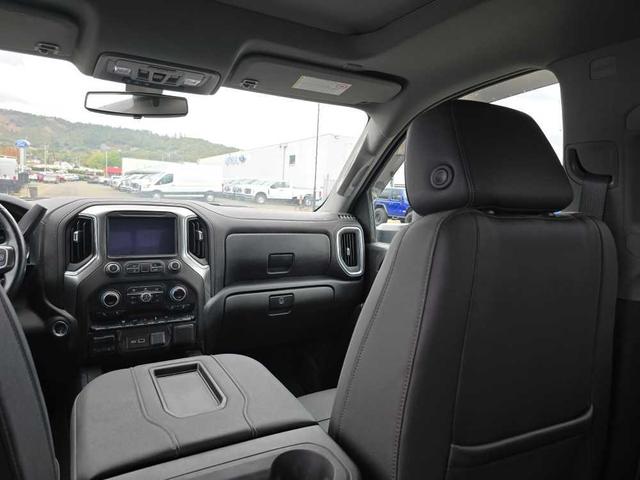 Photo of 2022 Black Chevrolet Silverado 2500