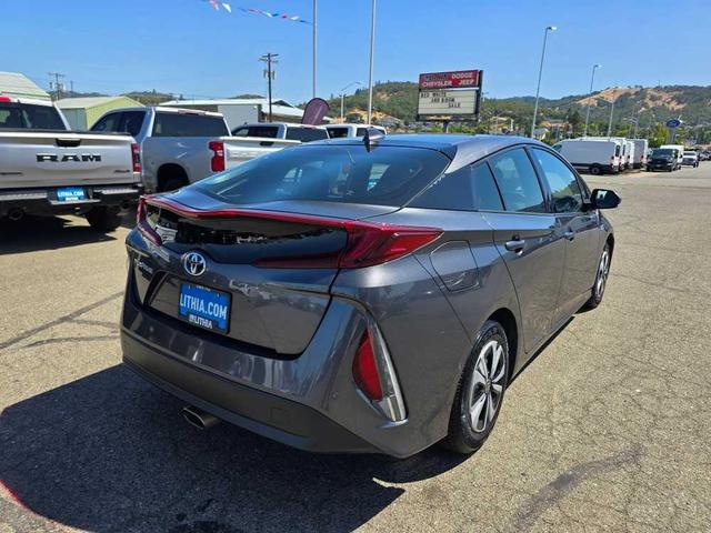 Photo of 2018 Magnetic Gray Metallic Toyota Prius Prime