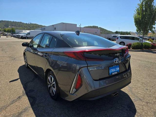 Photo of 2018 Magnetic Gray Metallic Toyota Prius Prime