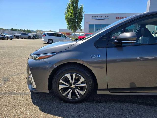 Photo of 2018 Magnetic Gray Metallic Toyota Prius Prime