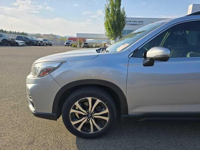 Photo of 2020 Ice Silver Metallic Subaru Forester