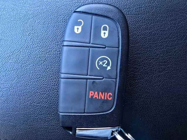 Photo of 2025 Diamond Black Jeep Compass