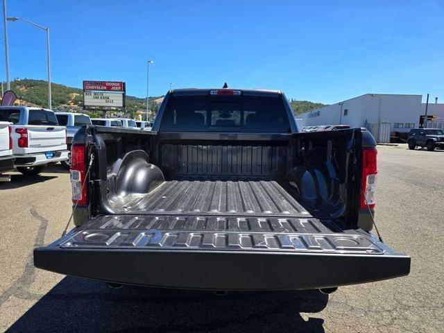 Photo of 2022 Granite Crystal Clearcoat Metallic RAM 1500