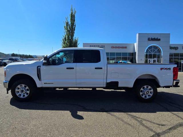 Photo of 2023 Oxford White Ford F-350