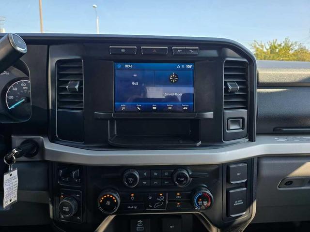 Photo of 2023 Oxford White Ford F-350