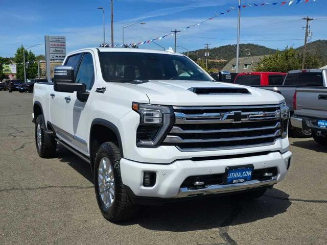 Photo of 2024 Summit White Chevrolet Silverado 3500