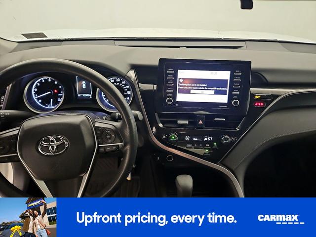 Photo of 2022 White Toyota Camry