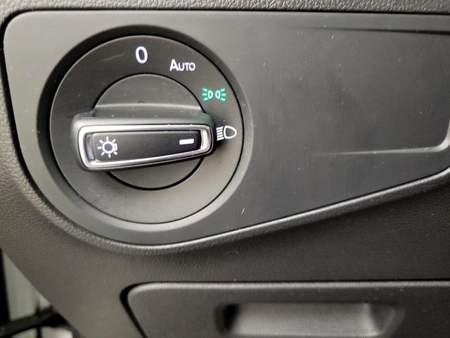 Photo of 2022 White Volkswagen Tiguan