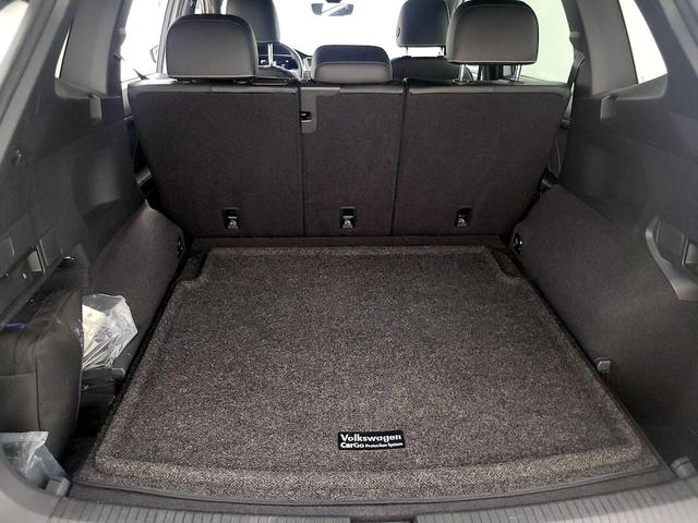 Photo of 2022 White Volkswagen Tiguan