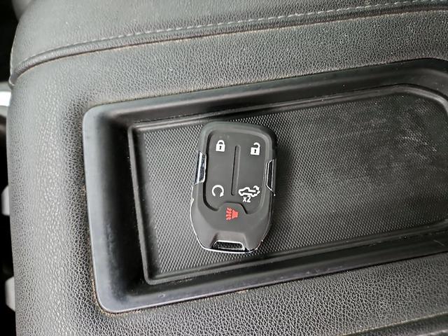 Photo of 2021 Black Chevrolet Silverado 1500