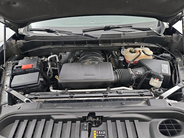 Photo of 2021 Black Chevrolet Silverado 1500