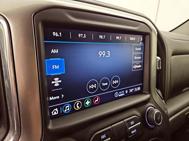 Photo of 2021 Black Chevrolet Silverado 1500