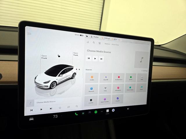 Photo of 2023 White Tesla Model 3