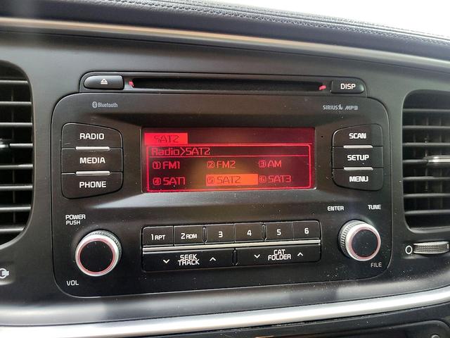 Photo of 2015 Silver Kia Optima