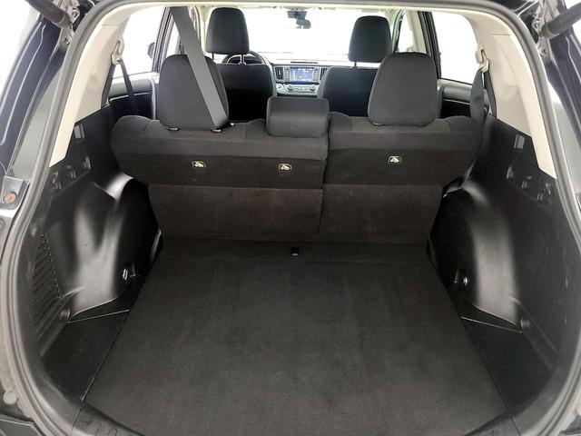 Photo of 2018 Black Toyota RAV4