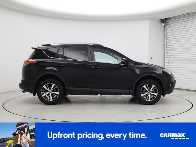 Photo of 2018 Black Toyota RAV4