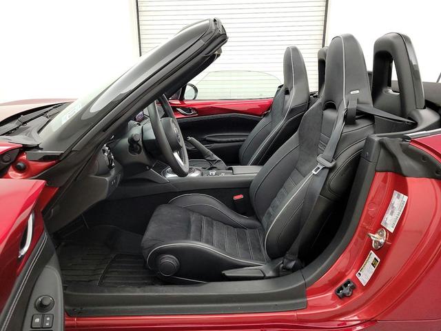 Photo of 2023 Red Mazda MX-5 Miata