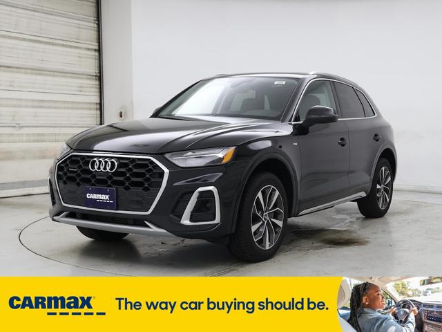 Photo of 2023 Gray Audi Q5