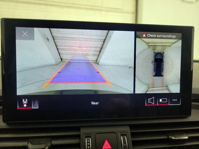 Photo of 2023 Gray Audi Q5