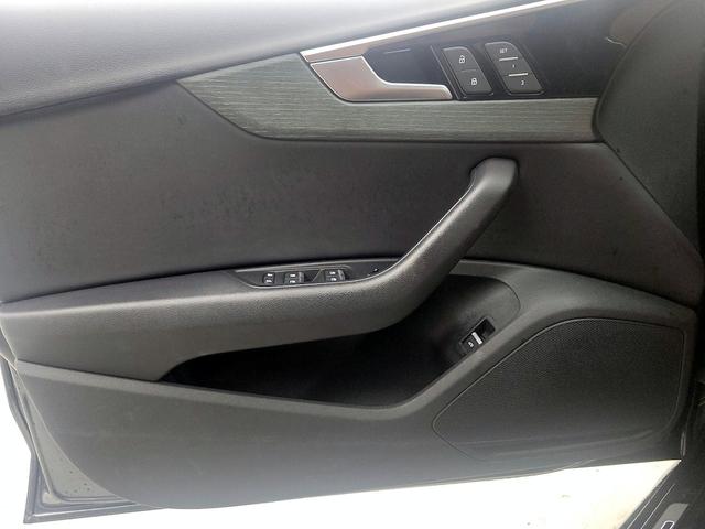 Photo of 2021 Gray Audi A4