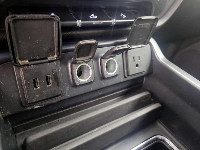 Photo of 2017 Black Chevrolet Silverado 1500