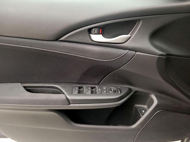 Photo of 2019 Silver Honda Insight