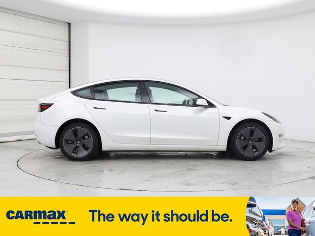 Photo of 2023 White Tesla Model 3
