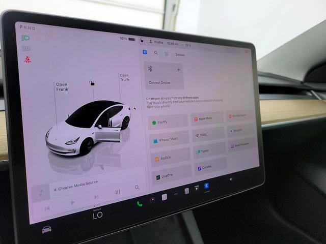 Photo of 2023 White Tesla Model 3