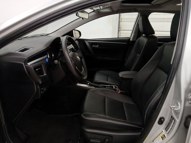 Photo of 2016 Silver Toyota Corolla