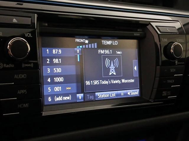 Photo of 2016 Silver Toyota Corolla