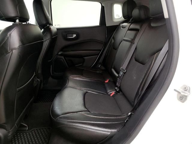 Photo of 2018 White Jeep Compass