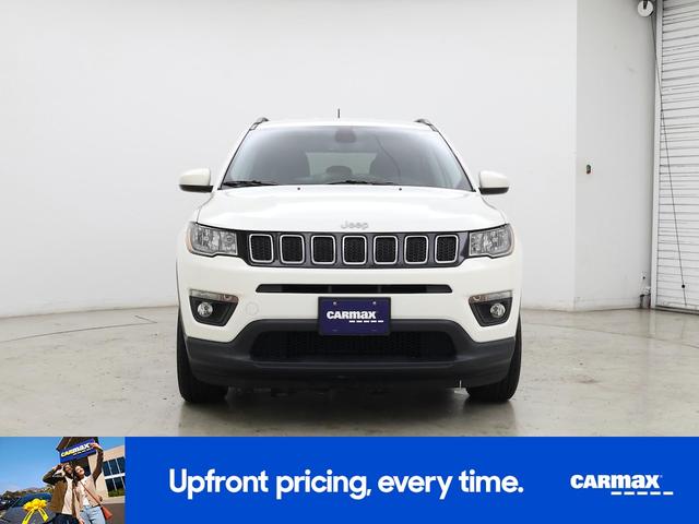 Photo of 2018 White Jeep Compass