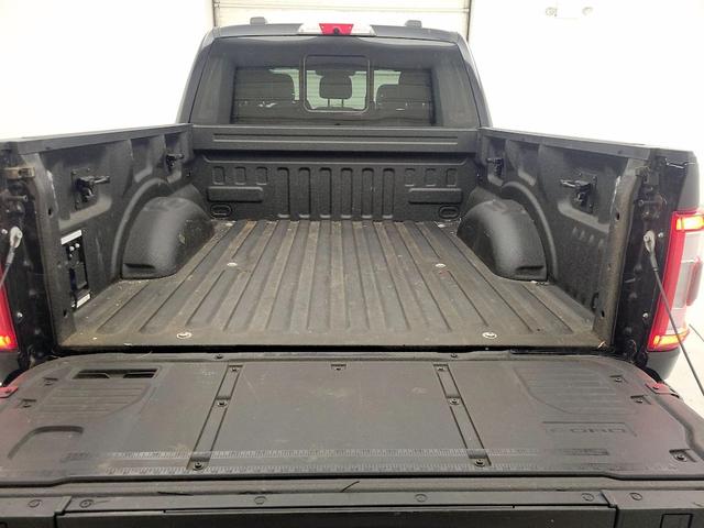 Photo of 2022 Black Ford F-150