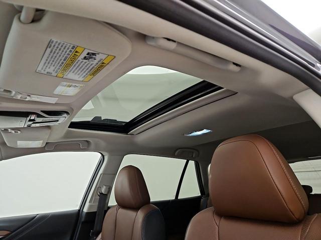 Photo of 2021 Gray Subaru Outback