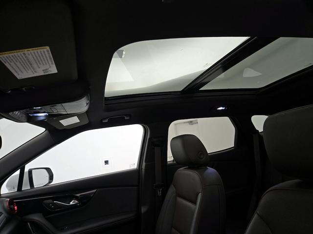Photo of 2022 White Chevrolet Blazer