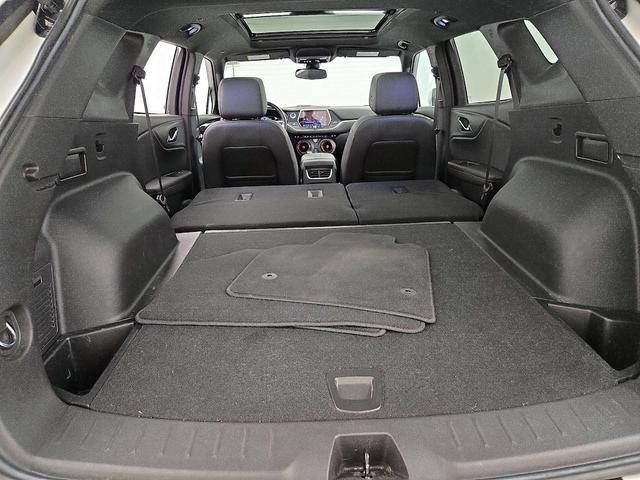 Photo of 2022 White Chevrolet Blazer