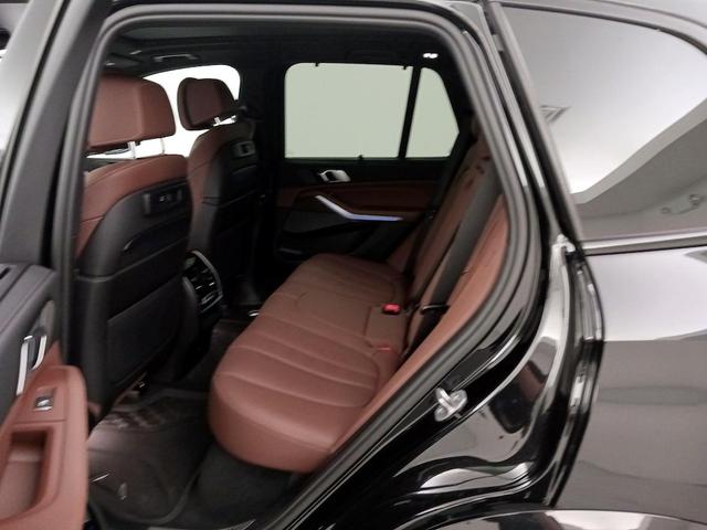 Photo of 2021 Black BMW X5