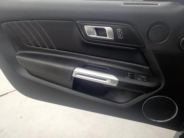 Photo of 2021 Blue Ford Mustang