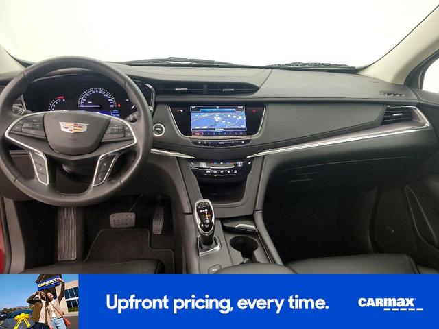 Photo of 2017 Red Cadillac XT5