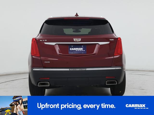 Photo of 2017 Red Cadillac XT5