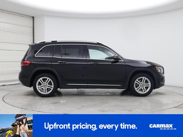 Photo of 2022 Black Mercedes-Benz GLB 250