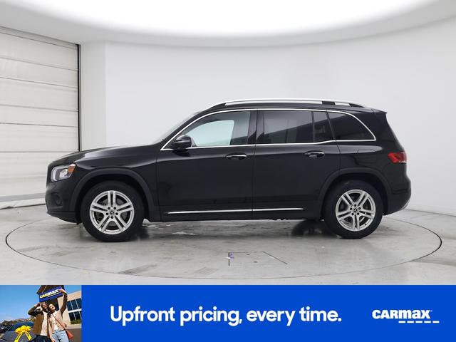 Photo of 2022 Black Mercedes-Benz GLB 250