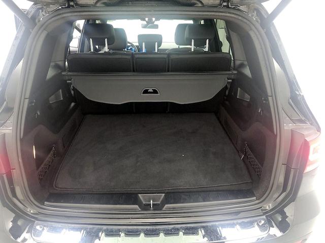 Photo of 2022 Black Mercedes-Benz GLB 250