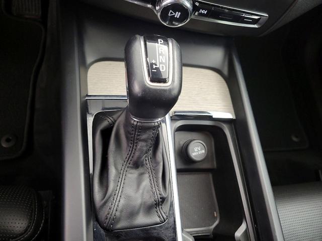 Photo of 2021 White Volvo XC60