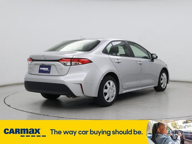 Photo of 2023 Silver Toyota Corolla