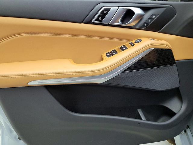 Photo of 2024 Gray BMW X5
