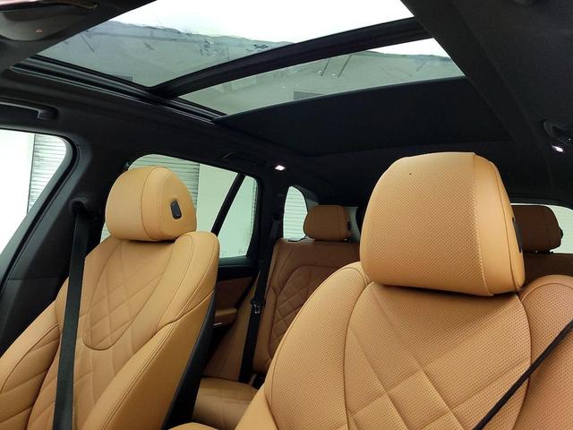 Photo of 2024 Gray BMW X5